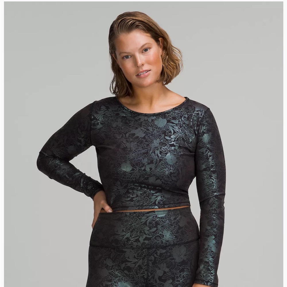 Lululemon wonder train cropped long sleeved shirt- foil